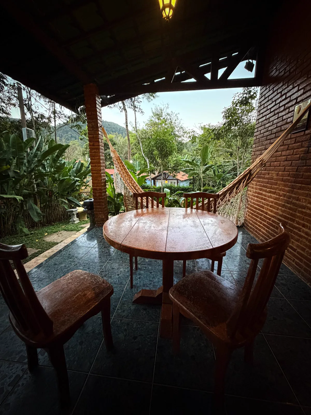 Varanda Panorâmica com Rede de Descanso